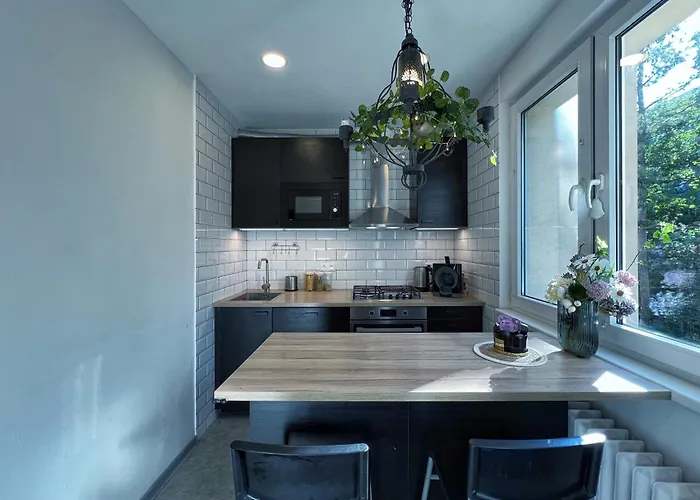 Jana's Wow Apt, 2br, Metro Next Door, Near The Airport *
