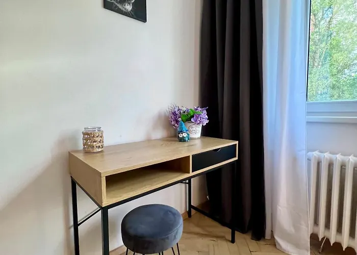 Apartamento Jana's Wow Apt, 2br, Metro Next Door, Near The Airport